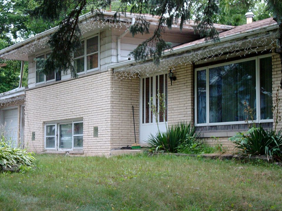 1st image of 14622 W 143rd St