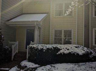 1504 Edgeside Ct, Raleigh, NC 27609