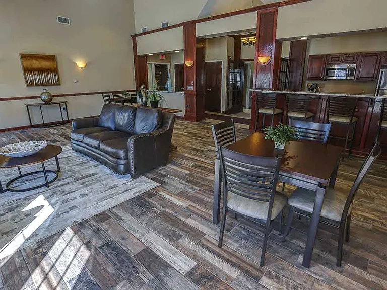 Windsong Place Apartments — Photo 158