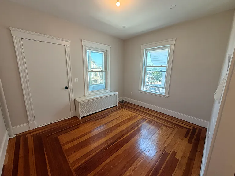 25 Warner St #2A — Photo 10