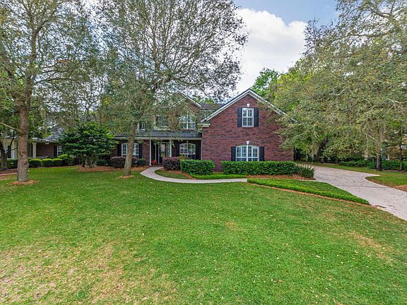 2nd image of 817 Peppervine Ave