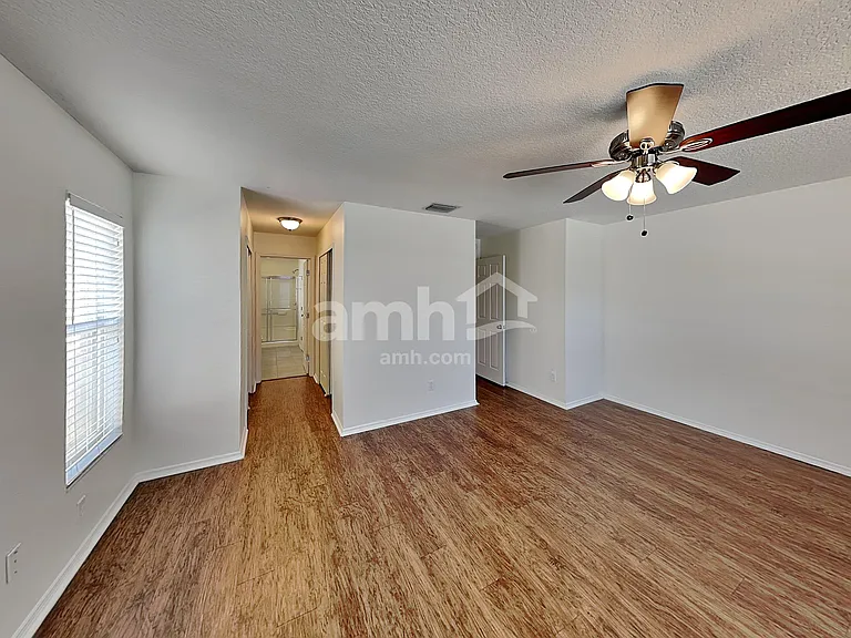 312 116th St E — Photo 8