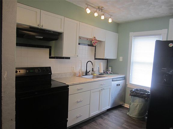 2nd image of 3143 O'Hare Dr