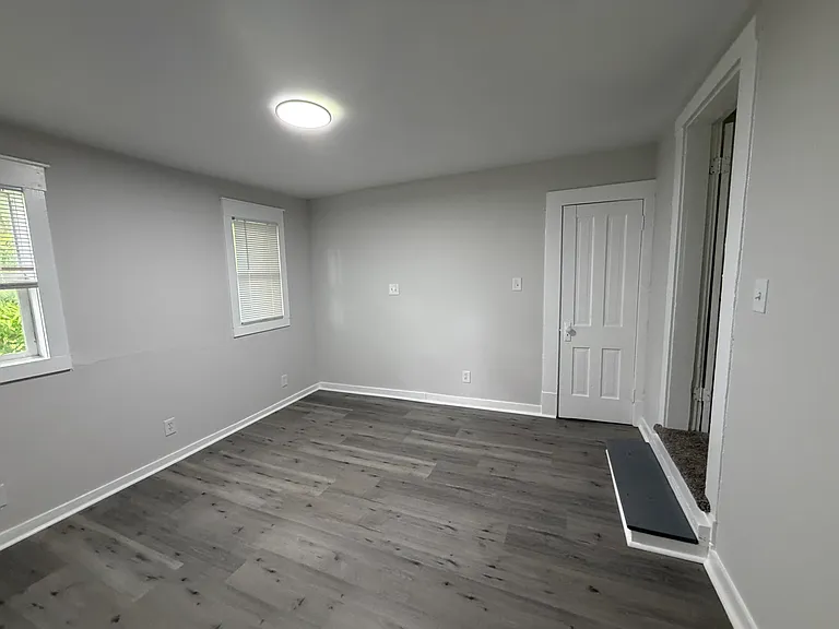 63 Chicago Ave — Photo 10