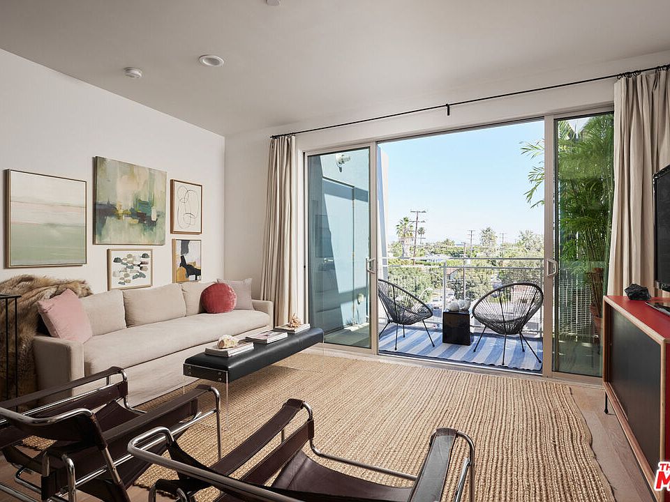 1st image of 751 N Fairfax Ave #10