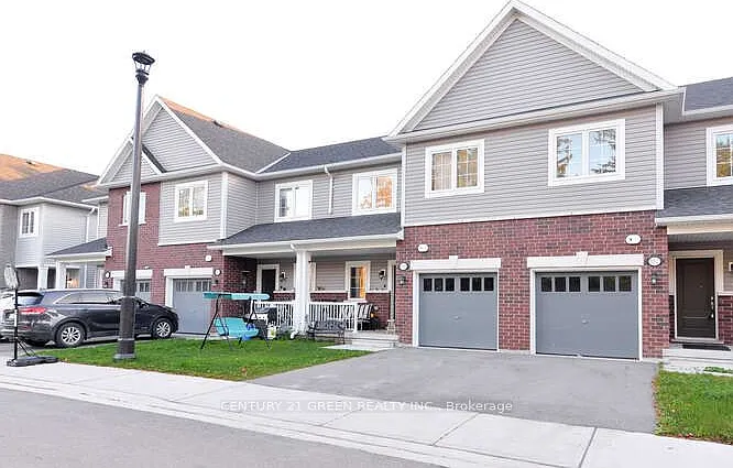 4 bed, $3,000 — Photo 1