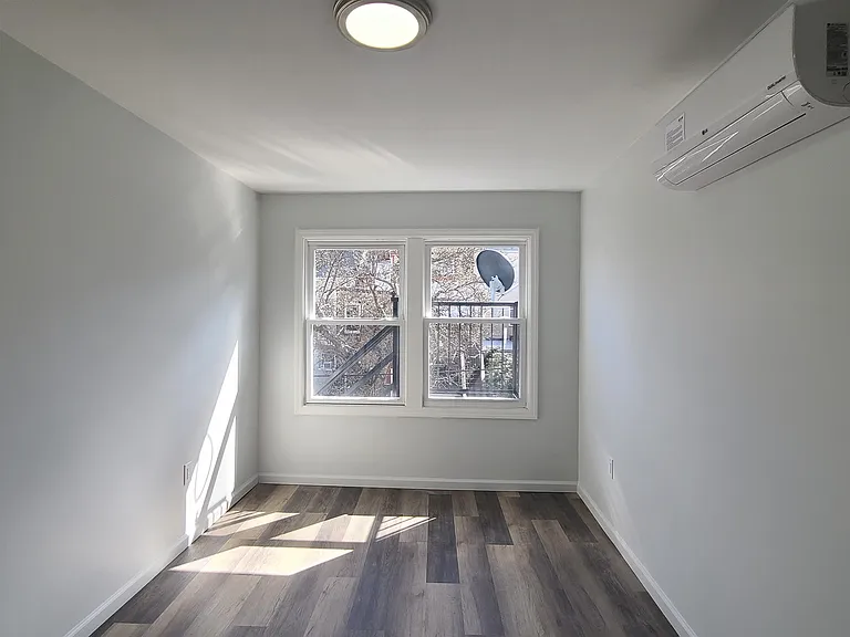 150 New York Ave #2 — Photo 20