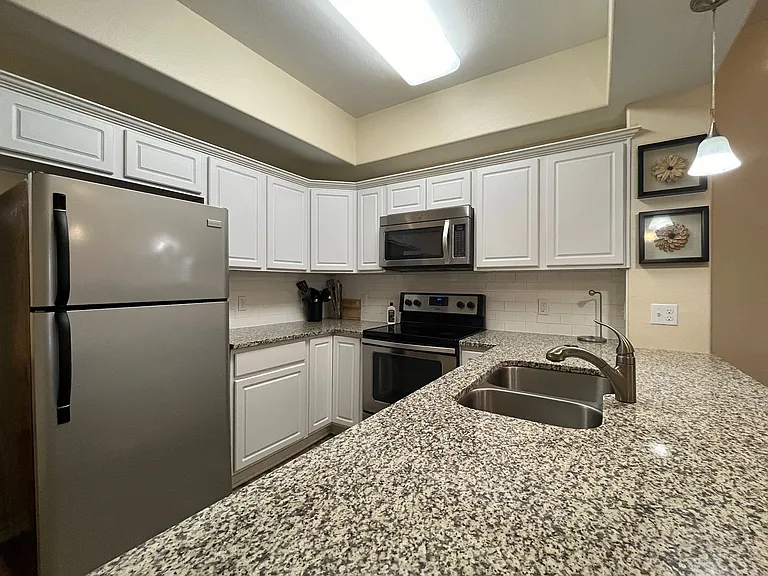 15128 Dory Dr — Photo 3