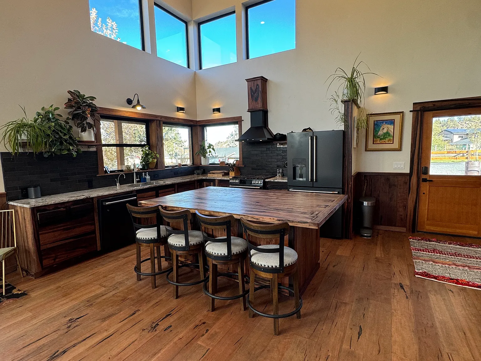 64670 Wharton Ave — Photo 4