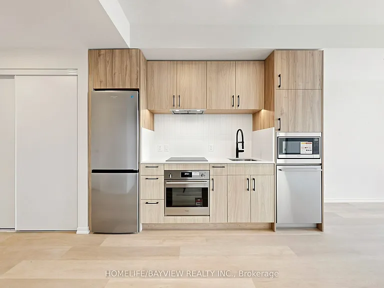 109 Erskine Ave #1706 — Photo 7