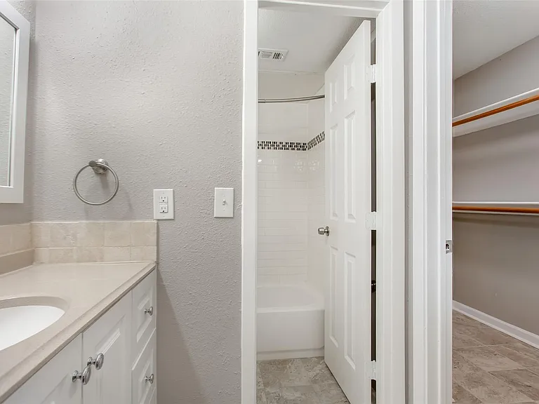 4319 McKinney Ave #205 — Photo 10