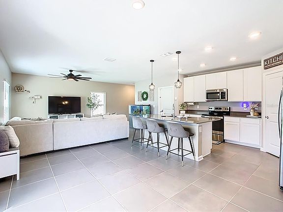 5th image of 1042 John Jacob Rd