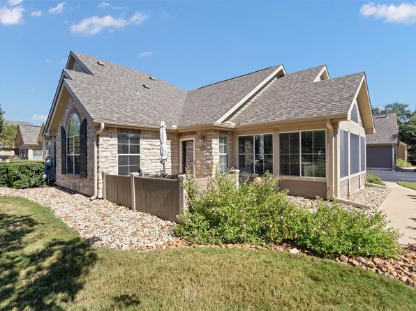 30 Wildwood Dr APT 32, Georgetown, TX 78633