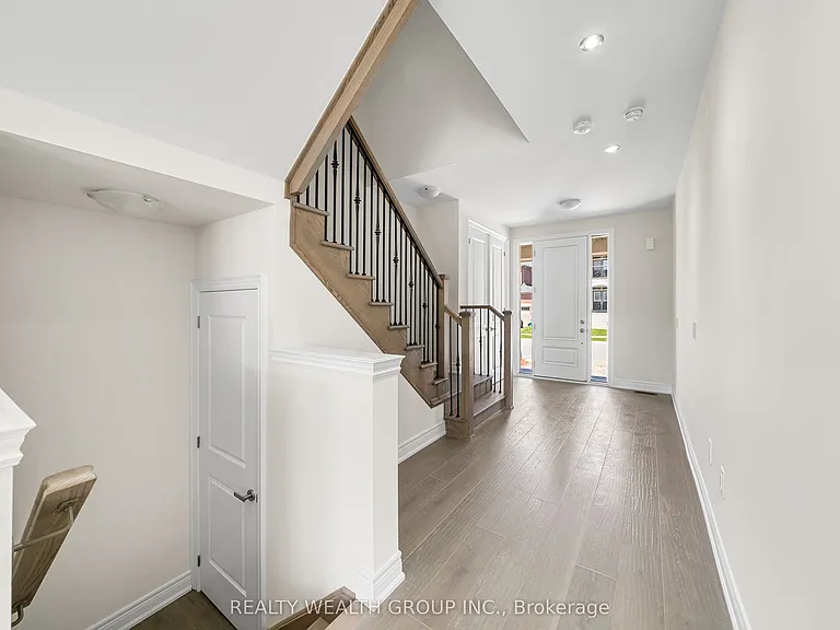 261 Seaview Hts — Photo 20