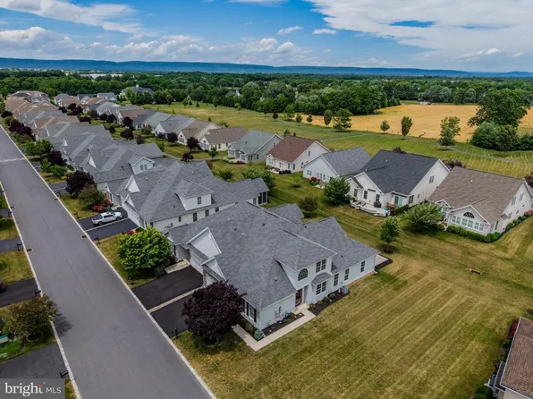 145 James Madison Dr, Mechanicsburg, PA 17050