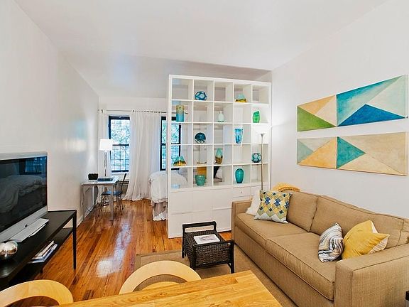 2nd image of 203 E 89th St APT 4C