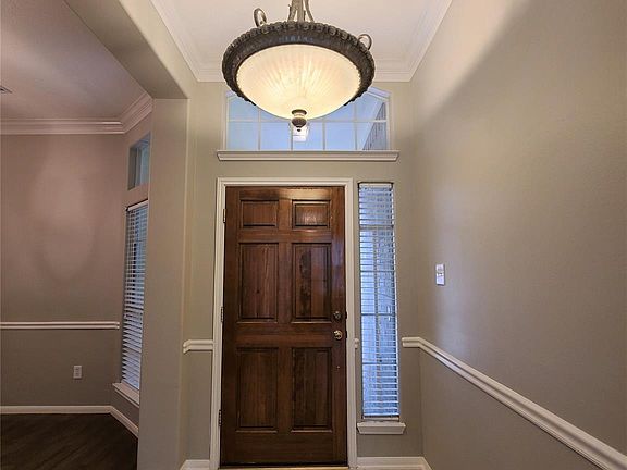 3rd image of 18818 Harbor Key Cir