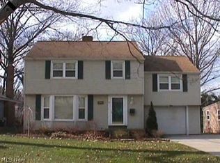 996 Professor Rd S, Cleveland, OH 44124