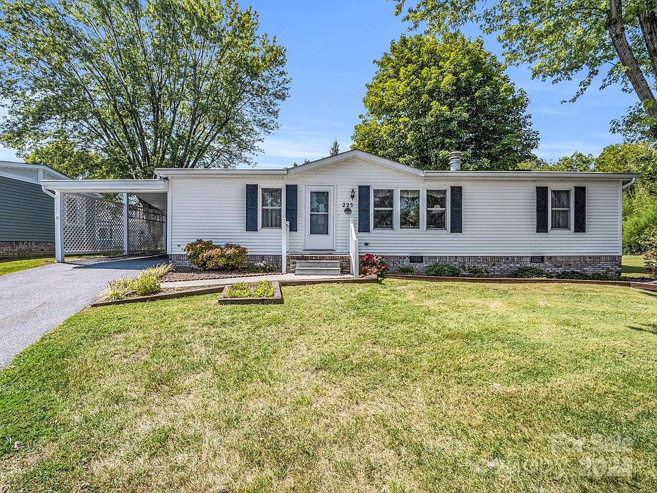 1st image of 225 Cranbrook Cir