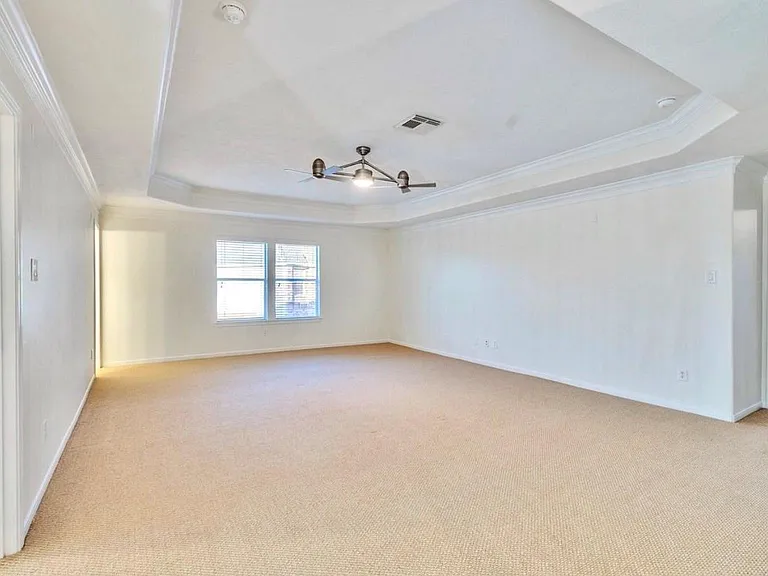 1904 Keswick Ct — Photo 17