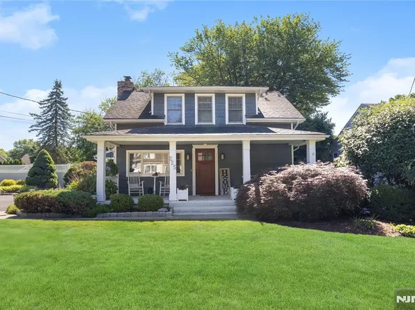 225 Lafayette Ave, Westwood, NJ 07675