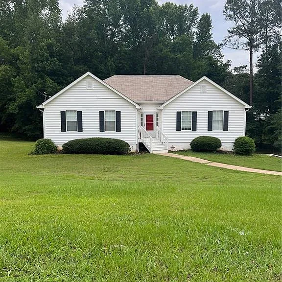 4197 Sterling Pointe Dr — Photo 2