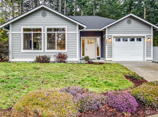 2221 E Rosecrans Ct, Adelma Beach, WA 98368