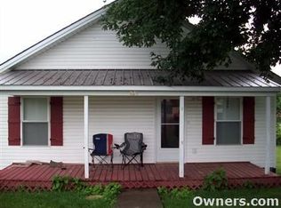 823 N College St, Harrodsburg, KY 40330