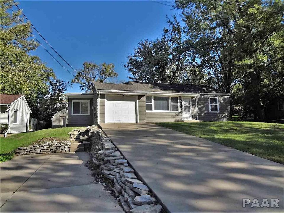 1st image of 205 E Elaine Ave