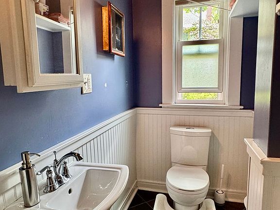 5th image of 16 Kenwood St #A