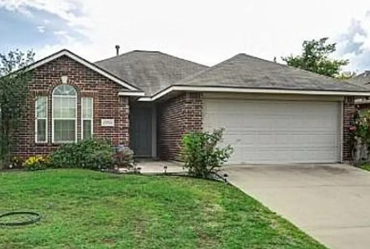 2906 Elise Ln