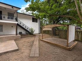 515 W Houston St, Tyler, TX