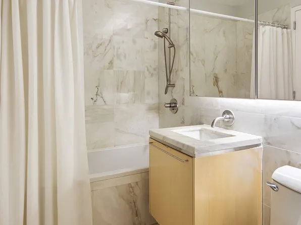 200 Chambers Street image 10 of 19