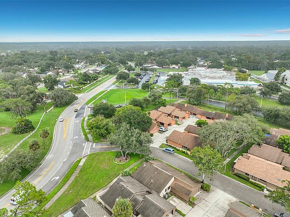 2nd image of 250 RAINTREE DRIVE