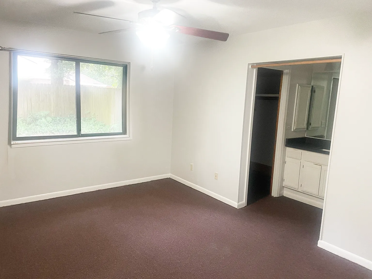 3 bed, 1215 sqft, $2,200 — Photo 3