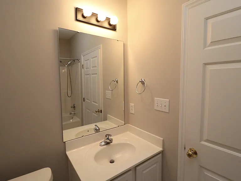2812 Kudrow Ln — Photo 25