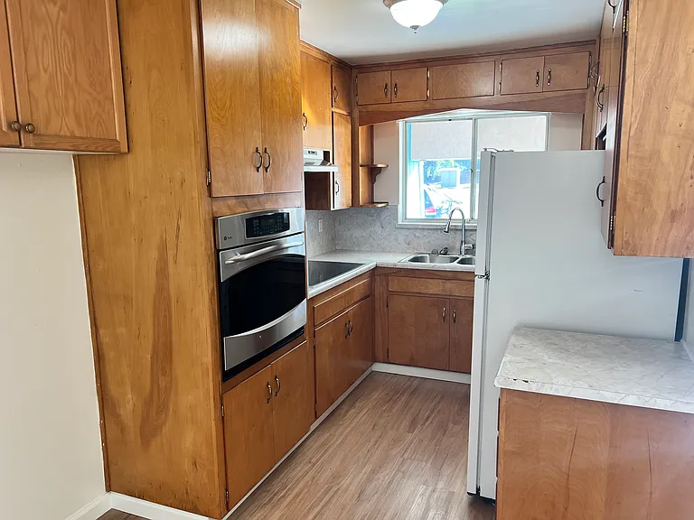 13940 Hackett St #2 — Photo 9