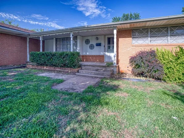 704 N Prouty Ave, Watonga, OK 73772