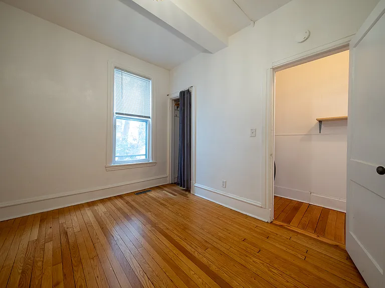 2224 26th Ave S #1 — Photo 14
