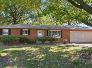 156 Hampton Dr, Glen Carbon, IL 62034