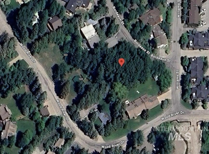 2nd image of 110 Bordeaux St