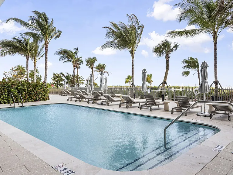 900 N Ocean Blvd #1501 — Photo 40