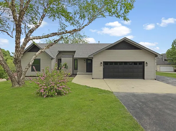 28-23 Southview Dr, Lanark, IL 61046