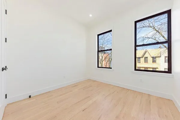 Rented by City Skyline Rentals LLC | media 6