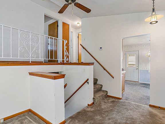 5th image of 181 Terry Ct