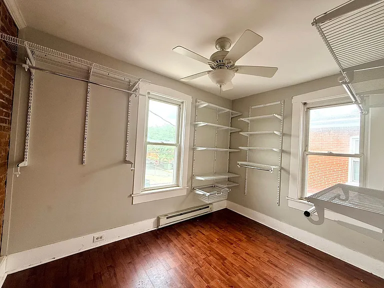 412 W Frederick St — Photo 23