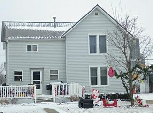 107 S Front St, Greeley, IA 52050