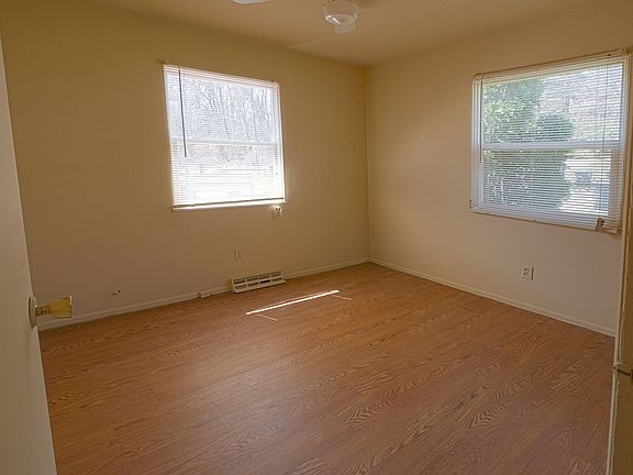 4th image of 255 & 257 Cluster Ave