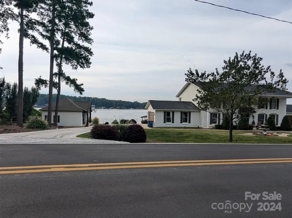 612 Kenway Loop, Mooresville, NC 28117