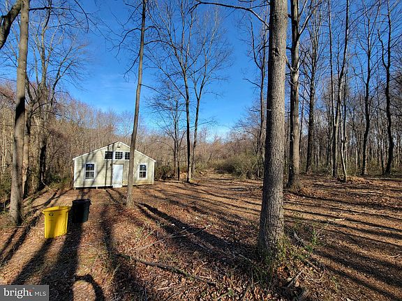 3rd image of 838 Shandy Brook Dr
